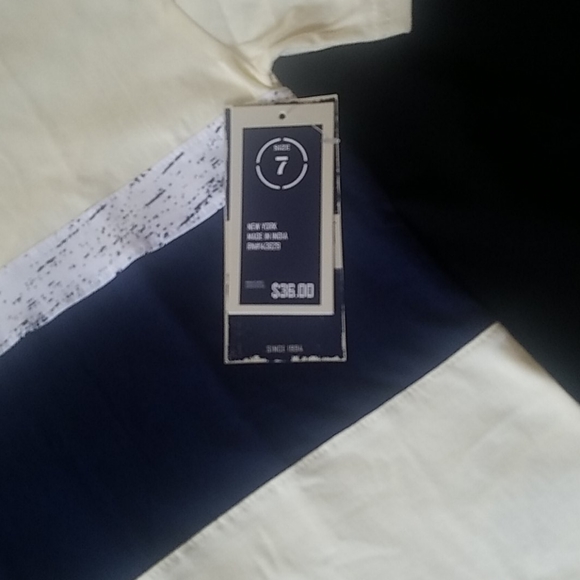 T shitr - Picture 2 of 4